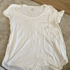 white t shirt